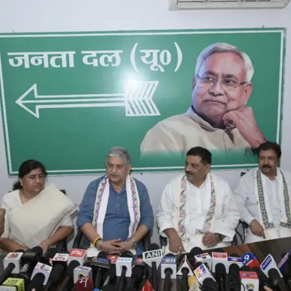 पूर्णिया एयरपोर्ट को मिलेगा अंतरराष्ट्रीय दर्जा:ललन सिंह बोले- पीएम 40 हजार करोड़ रुपए की परियोजनाओं का लोकार्पण करेंगे
