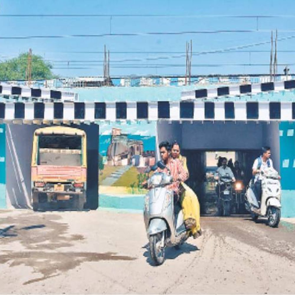 जबलपुर की दो सड़कें 15 दिन से सवा महीने बंद:मदन महल अंडरब्रिज मार्ग 27 सितंबर और मनमोहन नगर मार्ग 18 अक्टूबर तक बंद किया गया