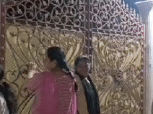 रोहतक में विधायक के घर पानी पर हंगामा:सुबह 4 बजे पहुंची महिलाएं, डेढ़ घंटे खटखटाया दरवाजा