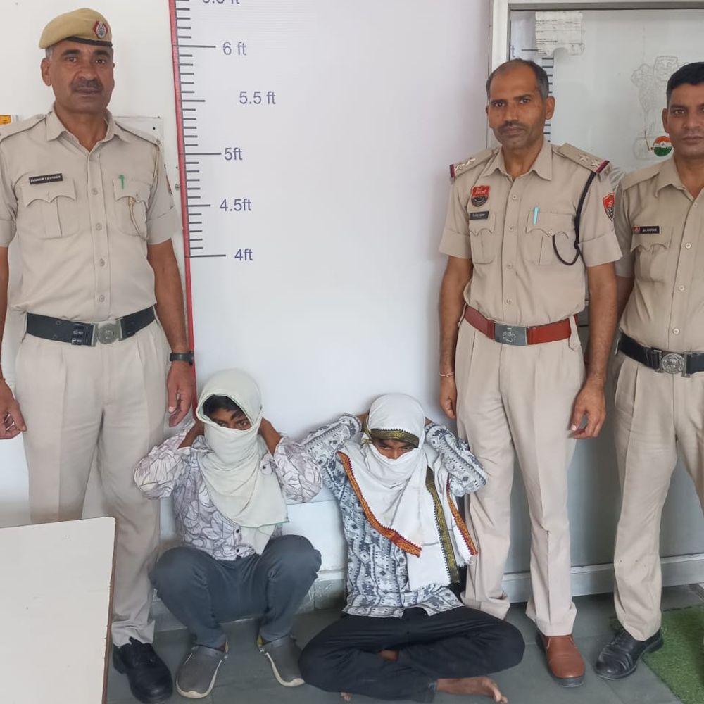 रेवाड़ी में ऑटो से यात्रियों से लूट:  नाबालिग समेत 3 आरोपी गिरफ्तार; यूपी के रहने वाले, मोबाइल और कैश बरामद – Bawal News