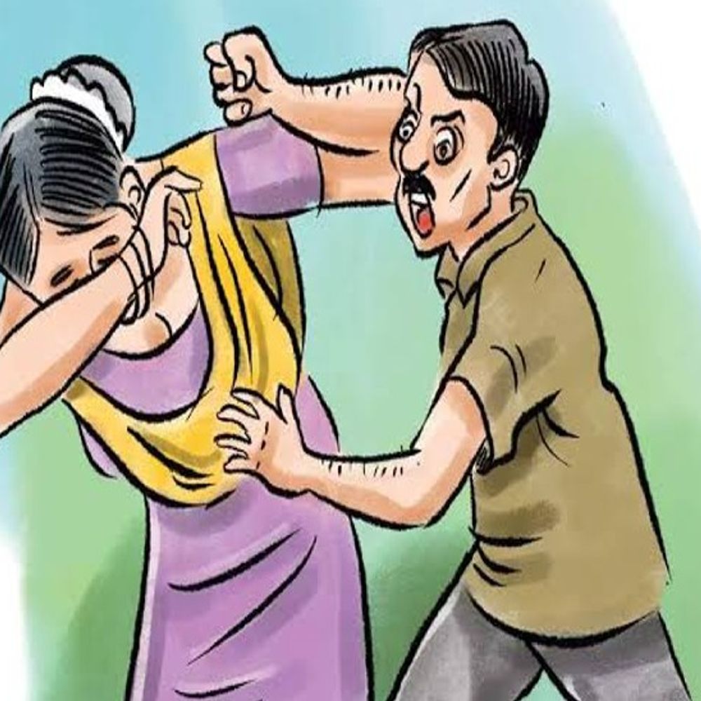 दहेज के लिए बहू को मारपीट कर घर से निकाला:लखनऊ में पति समेत ससुरालियों पर केस, 5 लाख रुपए और सामान मांग रहे थे