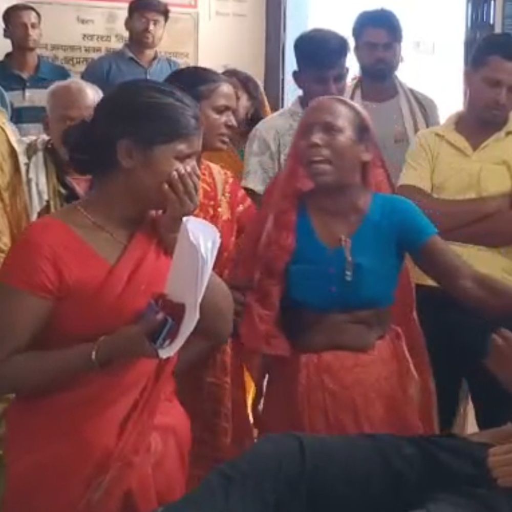 जितिया पर्व पर बांका में दुखद घटना:नहाते समय बांध में डूबा 18 साल का युवक, मां कर रही थी लंबी आयु की पूजा,पिता -बड़ा भाई दिल्ली में करते हैं मजदूरी