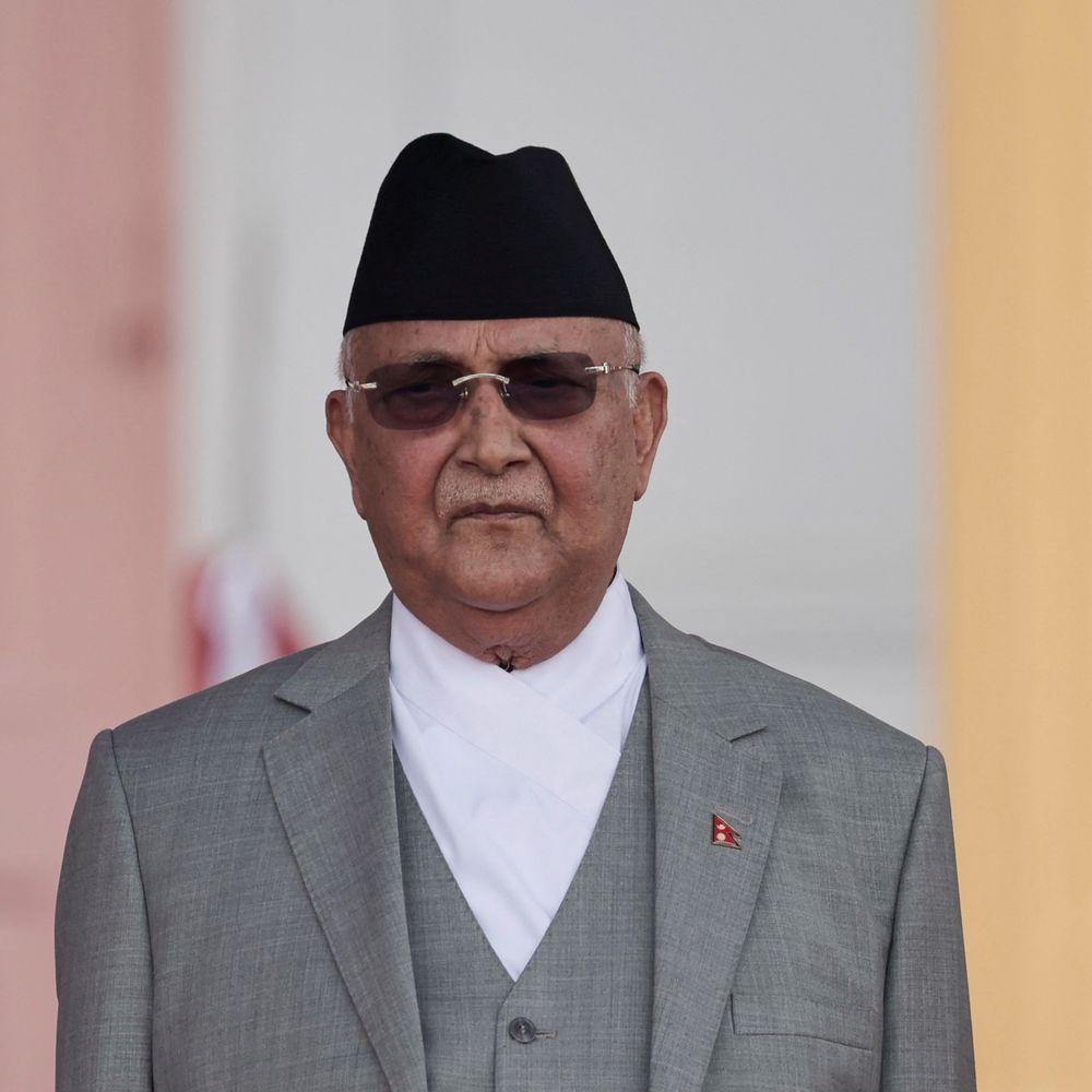 नेपाल हिंसा- PM पद छोड़ने वाले ओली पर FIR:आरोप- पुलिस को प्रदर्शनकारियों पर ज्यादती का आदेश दिया; अभी आर्मी की सुरक्षा में हैं