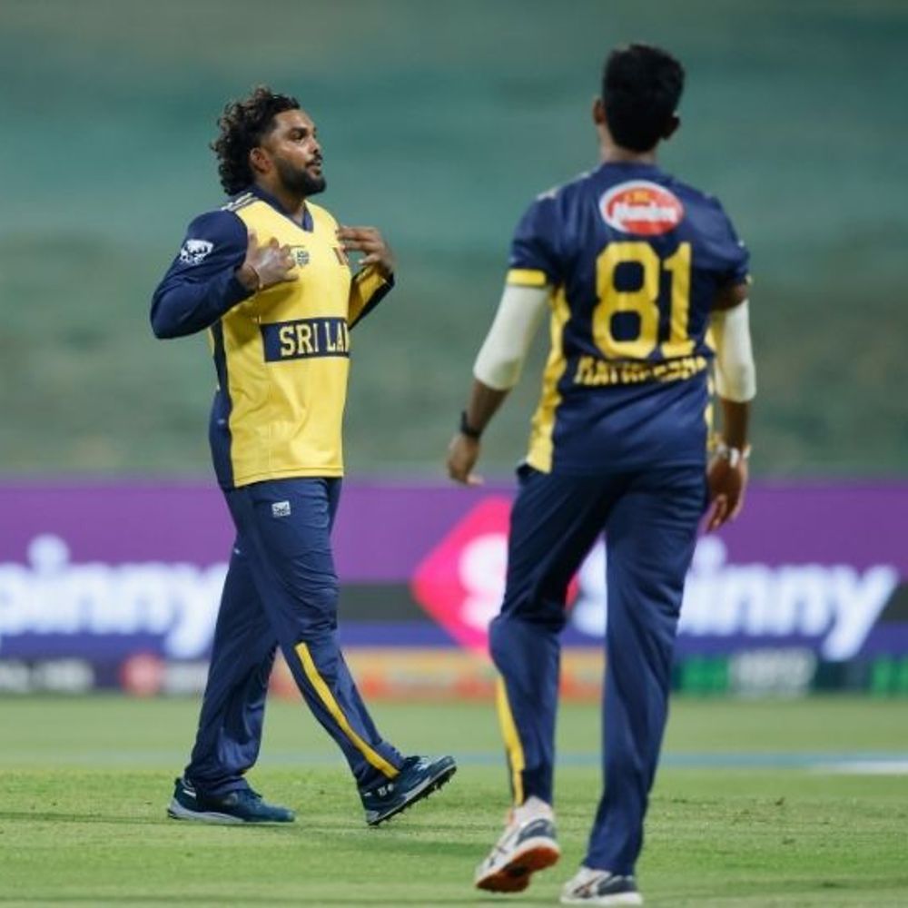 एशिया कप में SL Vs BAN:बांग्लादेश के 5 बैटर्स पवेलियन लौटे, हसरंगा ने महेदी हसन के बाद लिटन दास को आउट किया
