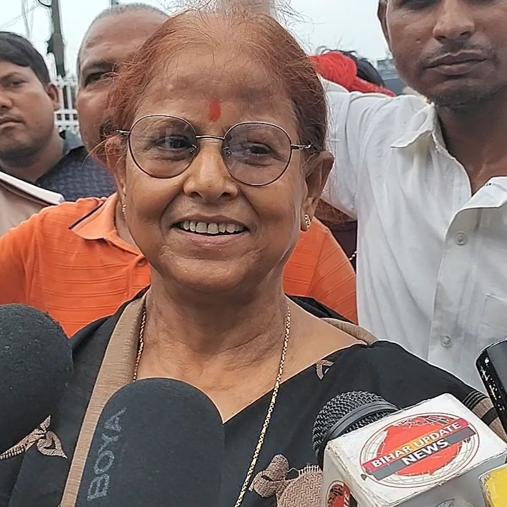 पटना मेयर बिहार विधानसभा चुनाव का करेंगी बहिष्कार:सीता साहू ने कहा- मांग पूरी नहीं हुई तो सरकार का साथ नहीं देंगे, चौराहे पर फूंका पुतला
