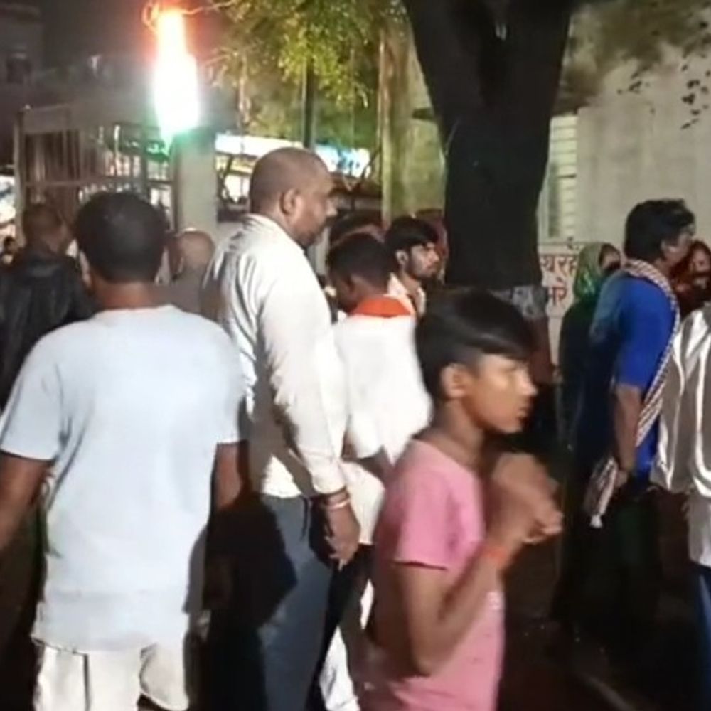 नवादा में वज्रपात से किसान की मौत:  पान की खेती से लौट रहे मजदूर पर गिरी आकाशीय बिजली, 4 बच्चों के परिवार का था एकमात्र सहारा – Nawada News