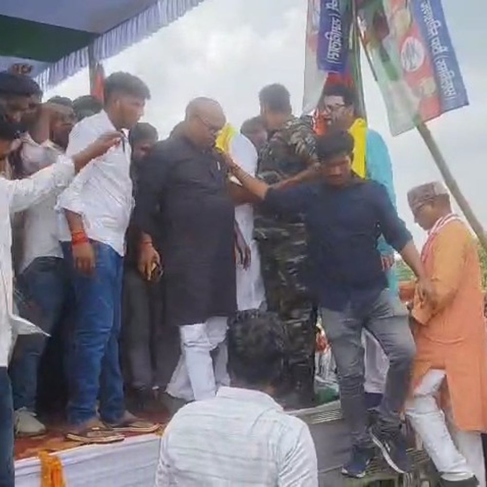 'NDA के कार्यक्रम में नहीं आ सकते निर्दलीय विधायक':जमुई में पूर्व MLC बोले- सुमित कुमार सिंह के इशारे पर काम करते है जिलाध्यक्ष
