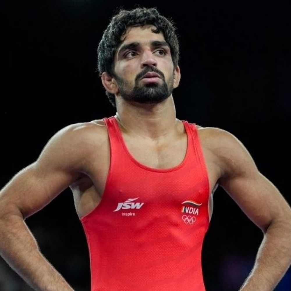ओलिंपिक मेडलिस्ट अमन सहरावत रेसलिंग वर्ल्ड चैंपियनशिप से डिस्क्वालिफाई:1.7 kg ओवरवेट निकले; पेरिस ओलिंपिक में विनेश 100g से डिस्क्वालिफाई हुई थीं