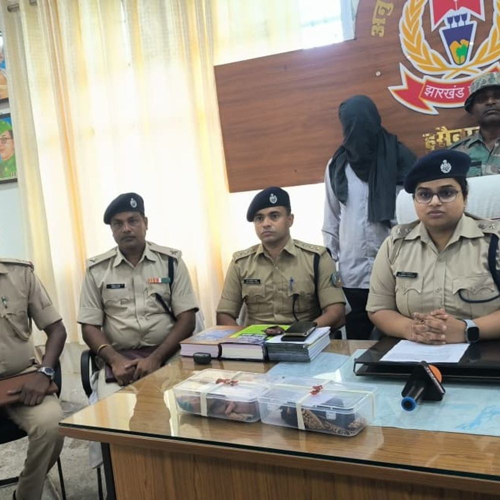 पलामू में पत्नी की हत्या का आरोपी पति गिरफ्तार:  20 साल पहले हुई थी शादी, दूसरी शादी की चाहत में पत्नी का गला घोंटा – Palamu News