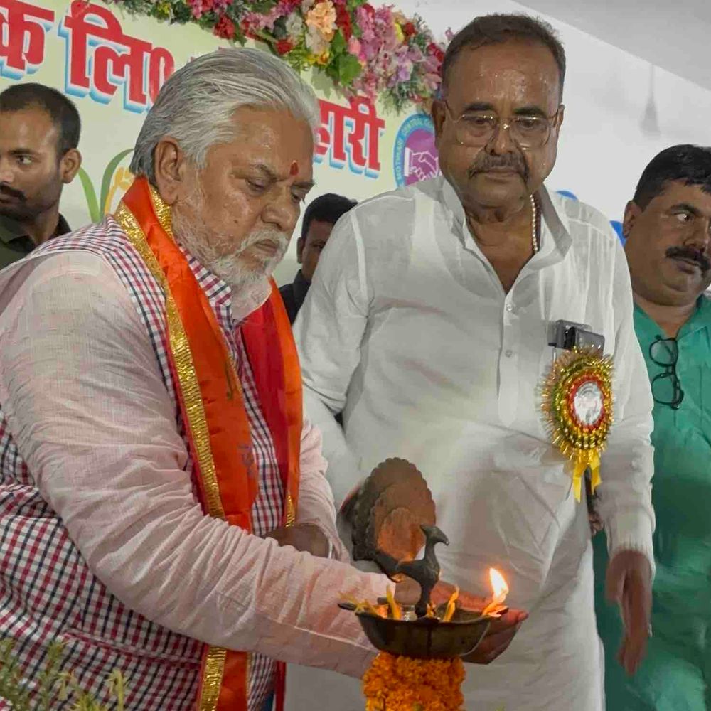 'धान मिलरों पर दर्ज मामलों की होगी उच्च स्तरीय जांच':मोतिहारी में मंत्री प्रेम कुमार बोले-पैक्स अध्यक्षों की जिम्मेदारी सिर्फ धान खरीद तक रहेगी सीमित