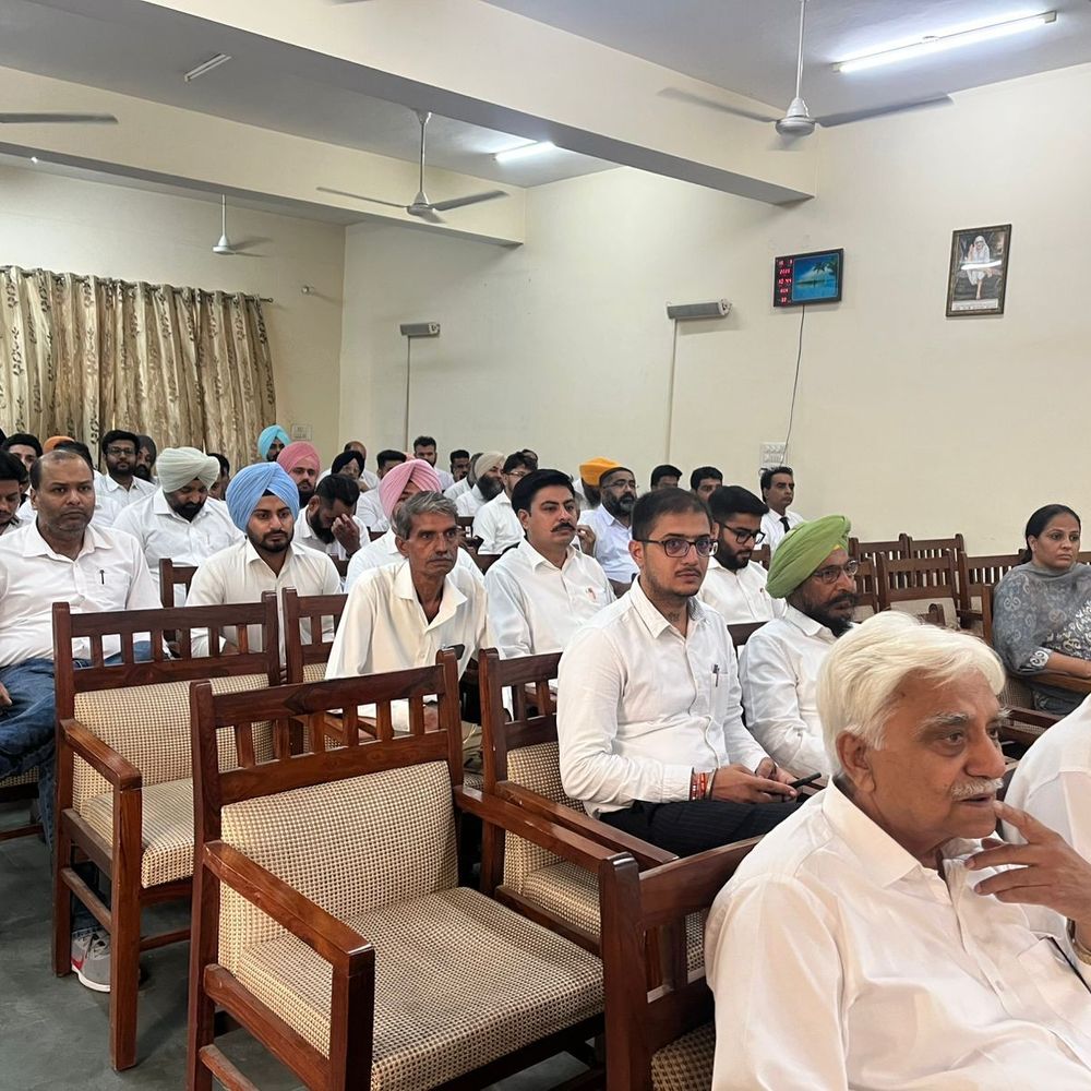 जगराओं में पार्षद हिमांशु मलिक पर केस से बवाल:  वकील-पुलिस आमने-सामने, जातिगत टिप्पणी का आरोप, बार एसोसिएशन ने दी राज्यव्यापी हड़ताल की चेतावनी – Jagraon News