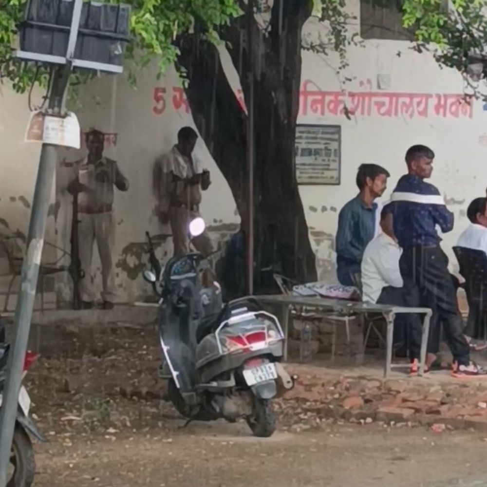 जालौन में दो दिन से बारिश:तापमान 36 से घटकर 31 डिग्री पर आया, किसानों को खरीफ फसल के लिए फायदा