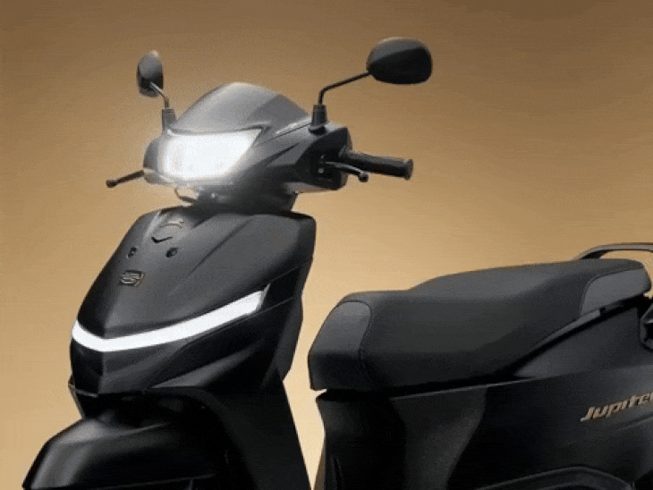 टीवीएस जुपिटर 110 का स्टारडस्ट ब्लैक एडिशन लॉन्च, कीमत ₹94,511:स्कूटर में इमरजेंसी स्टॉप सिग्नल और वॉइस कमांड्स जैसे फीचर्स, होंडा एक्टिवा से मुकाबला