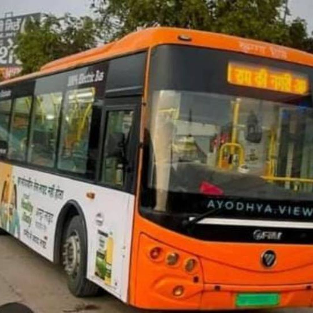 अयोध्या में अब रात 10 बजे तक चलेंगी ई-बसें:25 और ई बसों की मांग,दुबग्गा डिपो की ई-बसें अयोध्या सिटी को ट्रांसफर होंगी