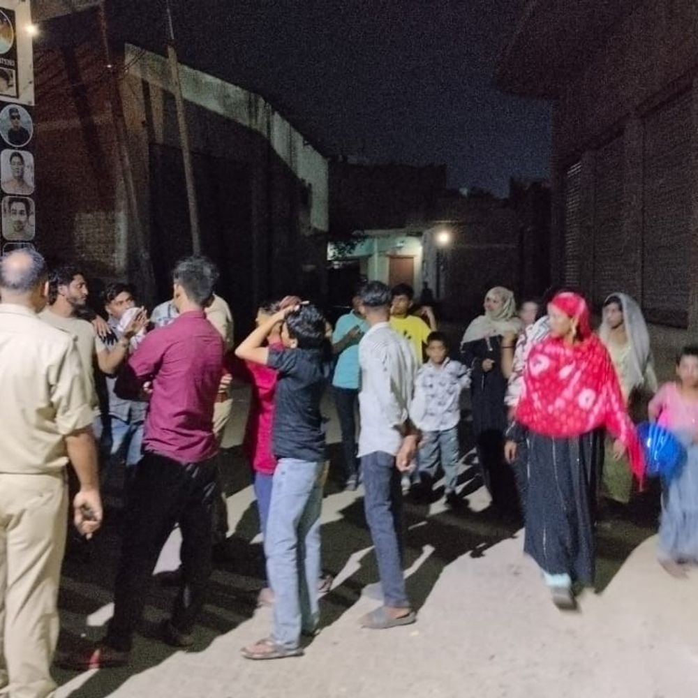 मथुरा के उर्स मेले में दो पक्षों में विवाद:ईंट-पत्थर से 4 लोग घायल, एक की हालत गंभीर; सीसीटीवी फुटेज खंगाल रही पुलिस