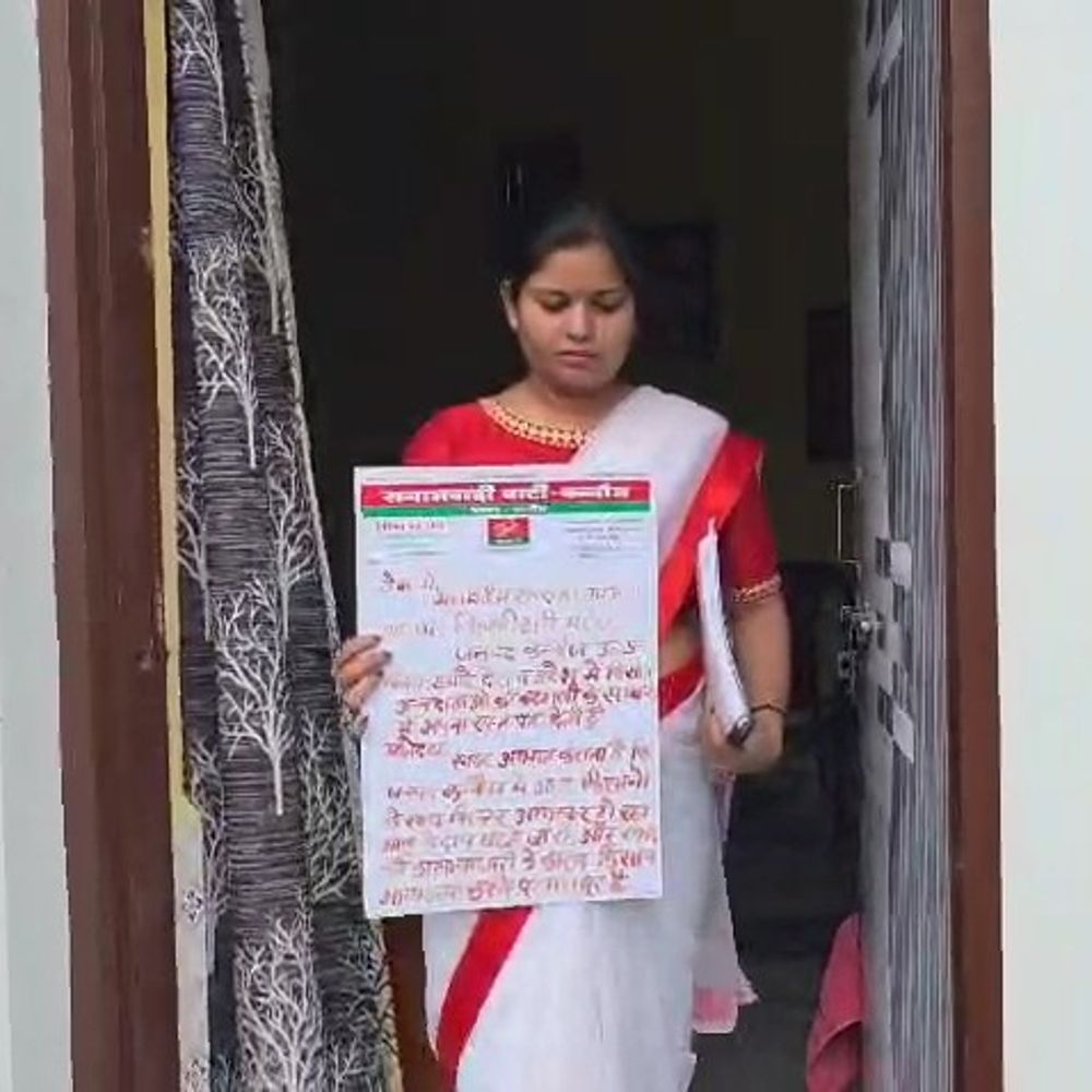 सपा नेत्री ने खून से लिखी किसानों की समस्याएं, VIDEO:कन्नौज में खून से लिखा पत्र राष्ट्रपति को भेजा, बोलीं-सत्ता में बैठे लोगों पर स्याही और पसीने के असर नहीं