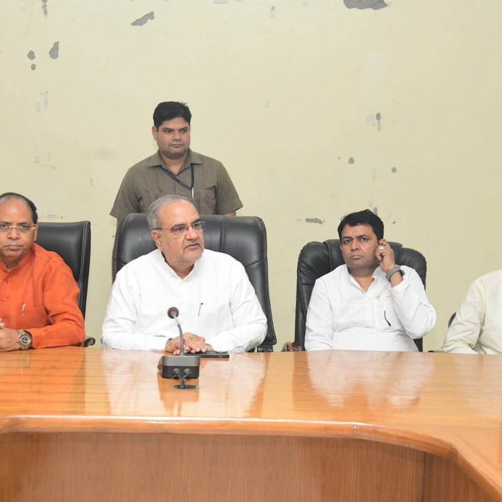 यूपी भाजपा अध्यक्ष का हापुड़ दौरा:भूपेंद्र चौधरी ने कहा- कांग्रेस ईवीएम पर जनता को गुमराह कर रही
