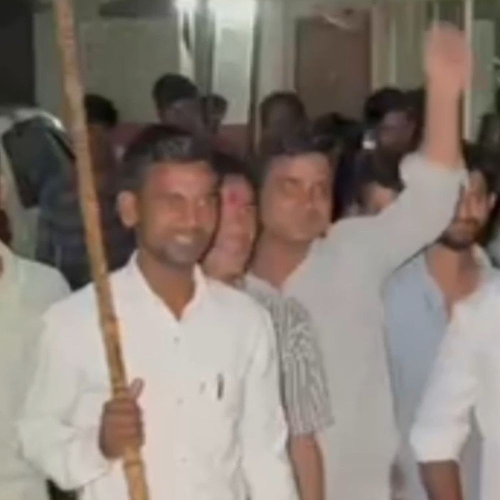 बहराइच में भेड़िये का आतंक:मां की गोद से बच्ची छीनकर ले गया, अब तक 2 मासूमों की मौत; ग्रामीण रातभर हांका लगाने को मजबूर