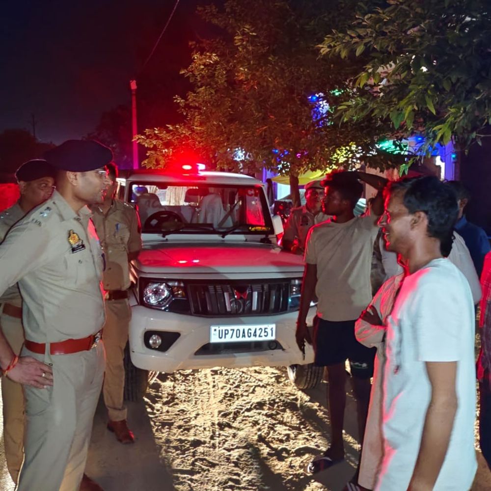 चोरों के डर से रतजगा, जागते रहो का शोर...:रात 12 बजे से घूमने लगती लाठी-डंडों से लैस टोलियां, संदिग्ध दिखने पर दौड़ा कर पीटा