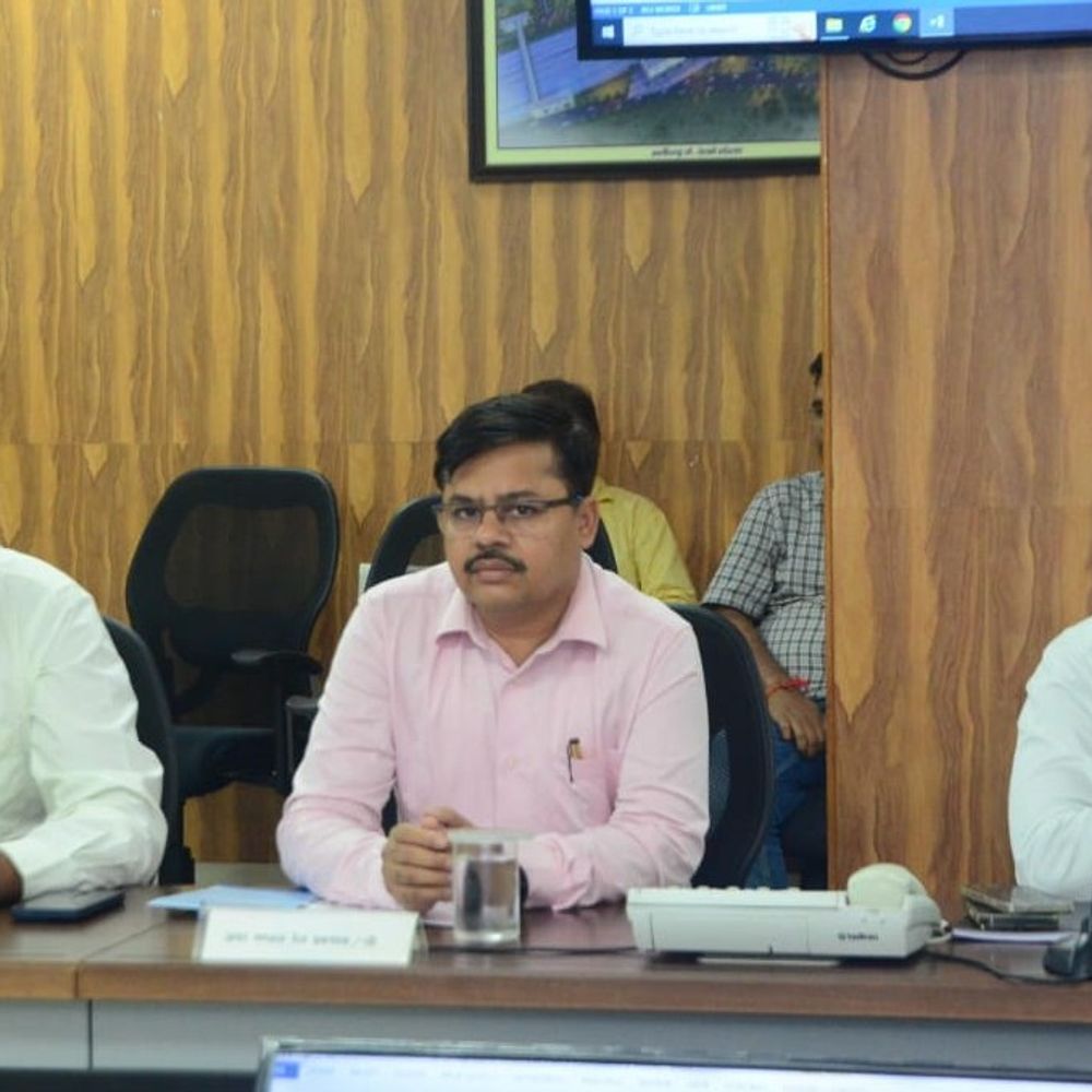 SC और ST रेलवे कर्मचारी एसोसिएशन की बैठक:कर्मचारियों की समस्याओं का समाधान करेंगे डीआरएम, 14 शिकायतों का निस्तारण