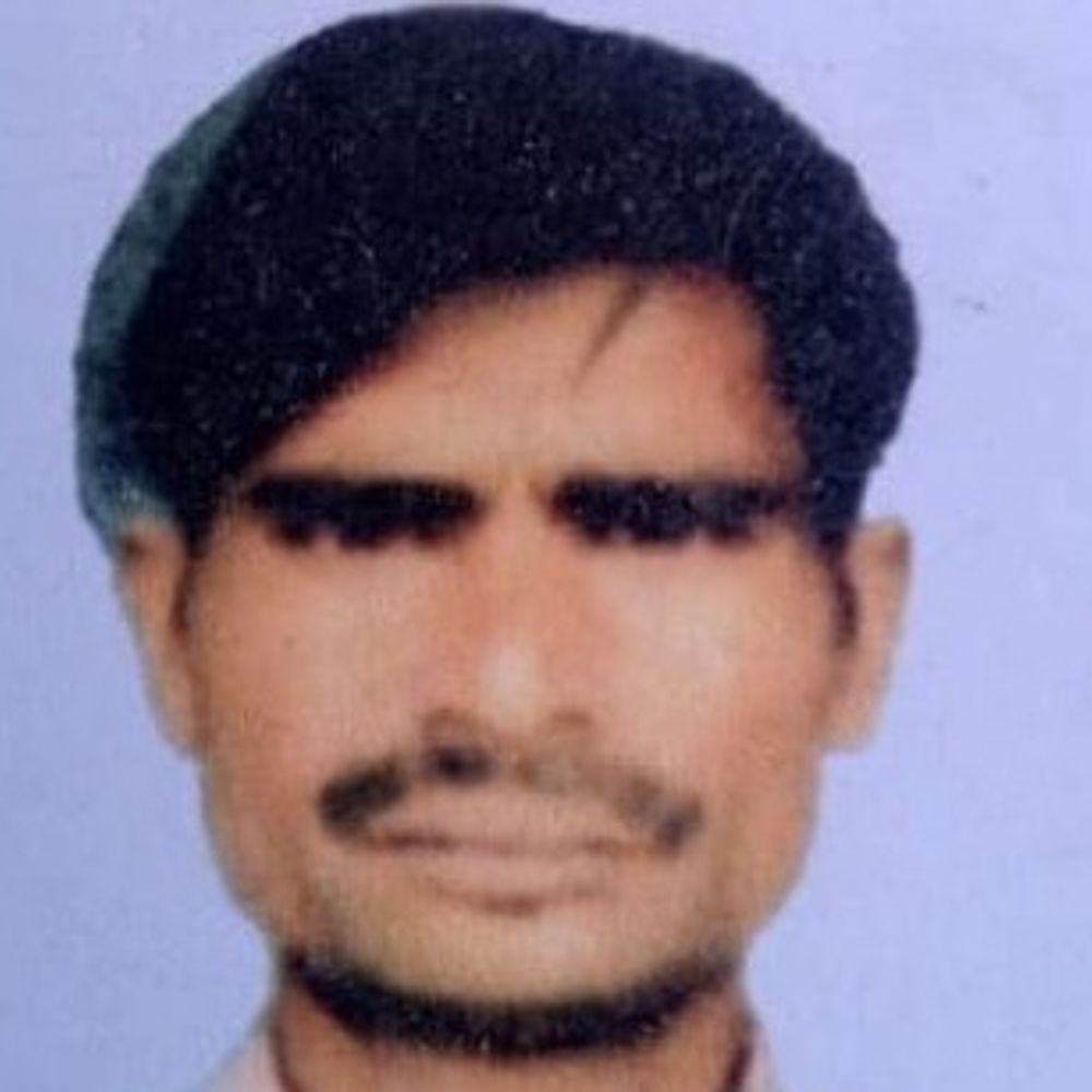 पोखरे में नहाने गए मजदूर की डूबकर मौत:बेल्थरा रोड में बच्चों ने तैरता देखा शव, शोर मचाने पर गांव वाले पहुंचे