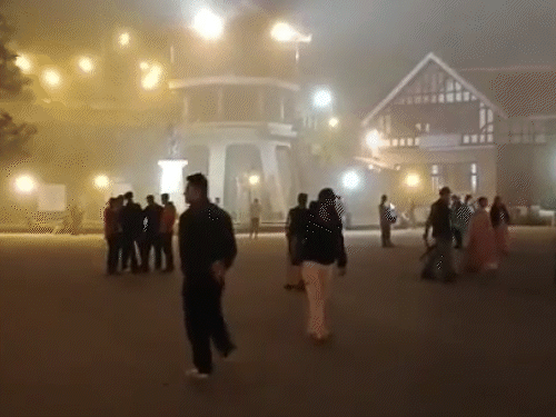 कांगड़ा-बद्दी में भारी बारिश:मानसून आज से कमजोर पड़ेगा; सितंबर में 136% ज्यादा बरसे बादल, 2 NH समेत 517 सड़कें बंद