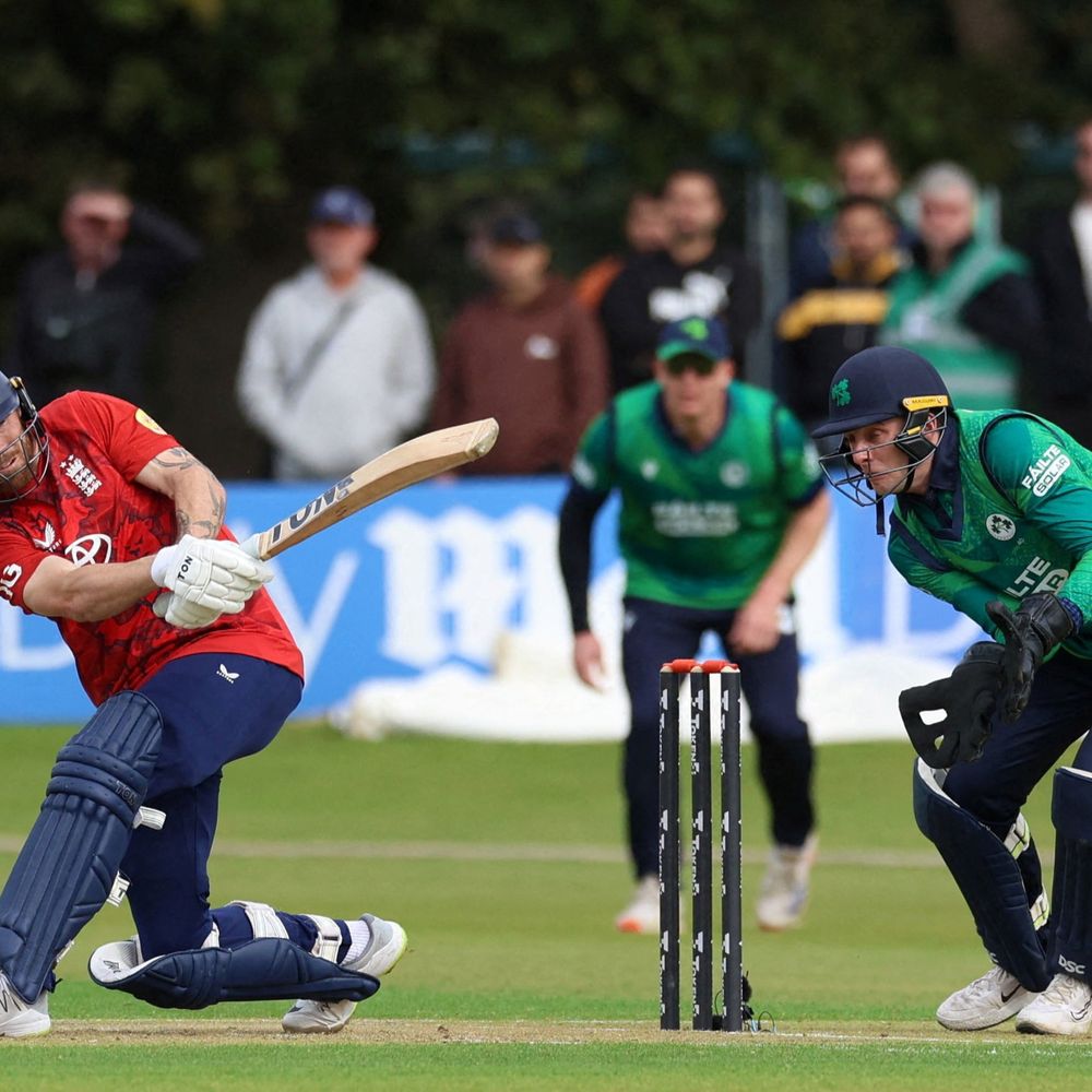 इंग्लैंड ने आयरलैंड को टी-20 में पहली बार हराया:डबलिन में 4 विकेट से जीता मुकाबला, फिल सॉल्ट ने 89 रन बनाए