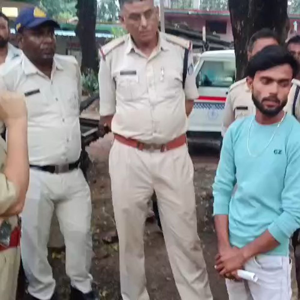 तांत्रिक बन लाखों रुपए के गहने ले गए 2 ठग:शाहपुर में पत्नी मना करती रही, पैसा दो गुना कराने के चक्कर में फंस गया पति