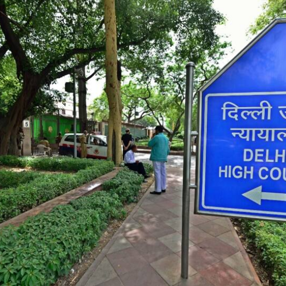 पति पर परिवार से रिश्ता तोड़ने का दबाव मानसिक क्रूरता:दिल्ली हाईकोर्ट बोला- इसमें अपमानित करना, धमकाना भी शामिल, यह तलाक का आधार