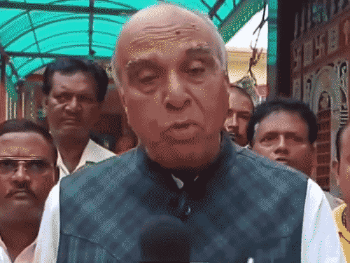 राहुल गांधी के 'हाइड्रोजन बम' बयान पर भाजपा का पलटवार:जगदंबिका पाल बोले- वे देश को गुमराह कर रहे हैं, बम सिर्फ विनाश करता है