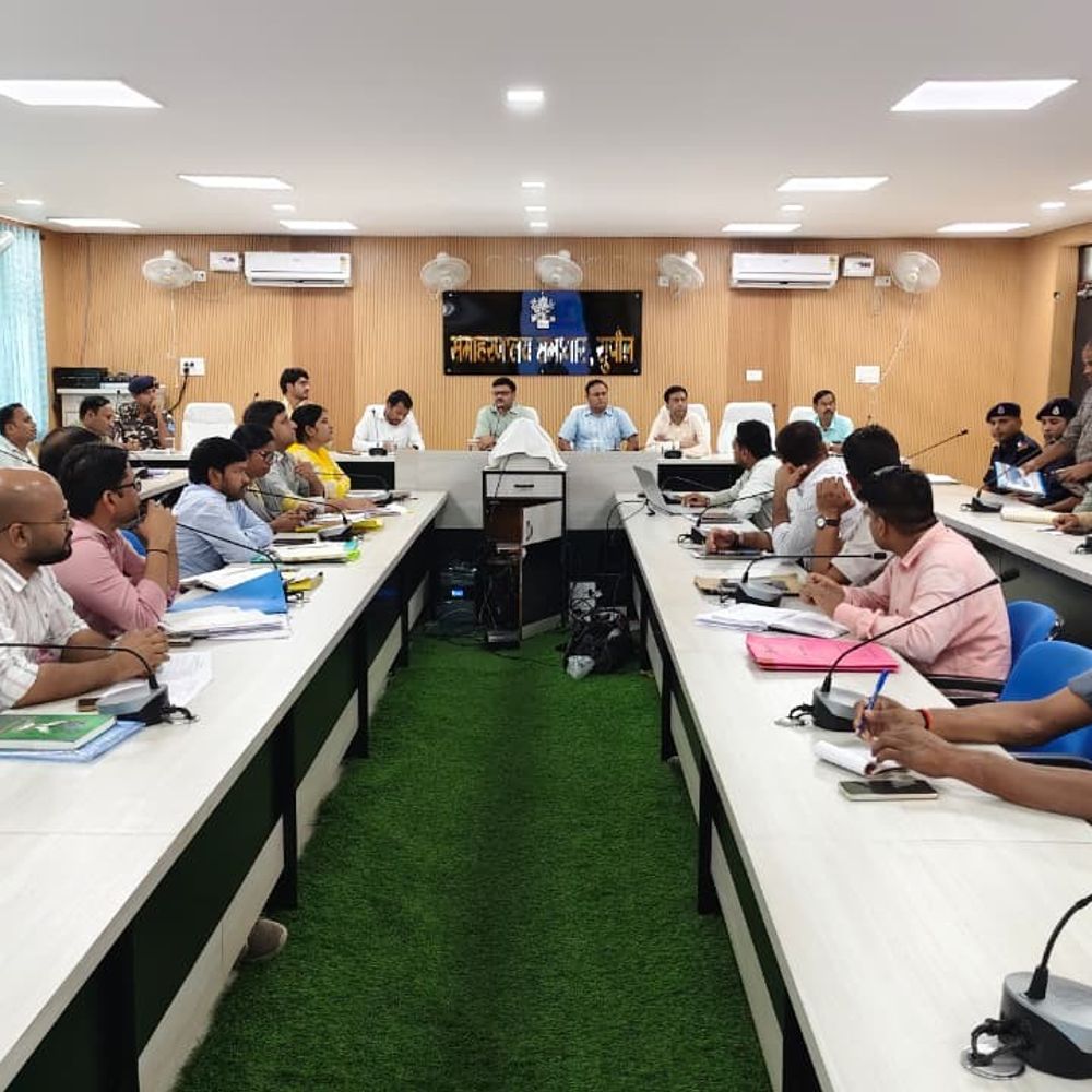 बाढ़ से निपटने की तैयारी पर रिव्यु मीटिंग:सुपौल में आपदा प्रबंधन को लेकर अधिकारियों को दिए गए सख्त निर्देश