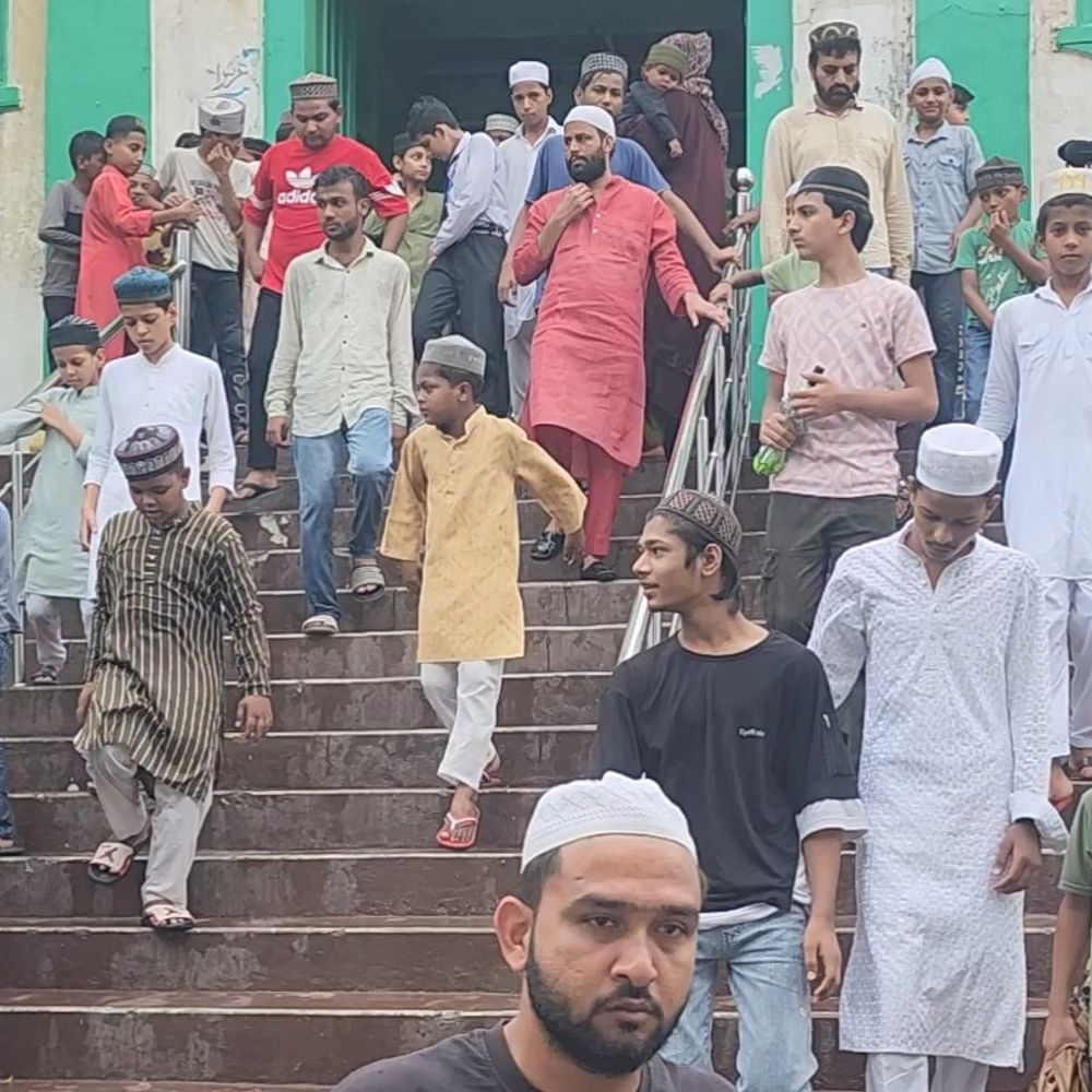 शाही जामा मस्जिद में जुमे की नमाज:RRF तैनात और CCTV से निगरानी, बाढ़ में फंसे लोगों के लिए दुआ