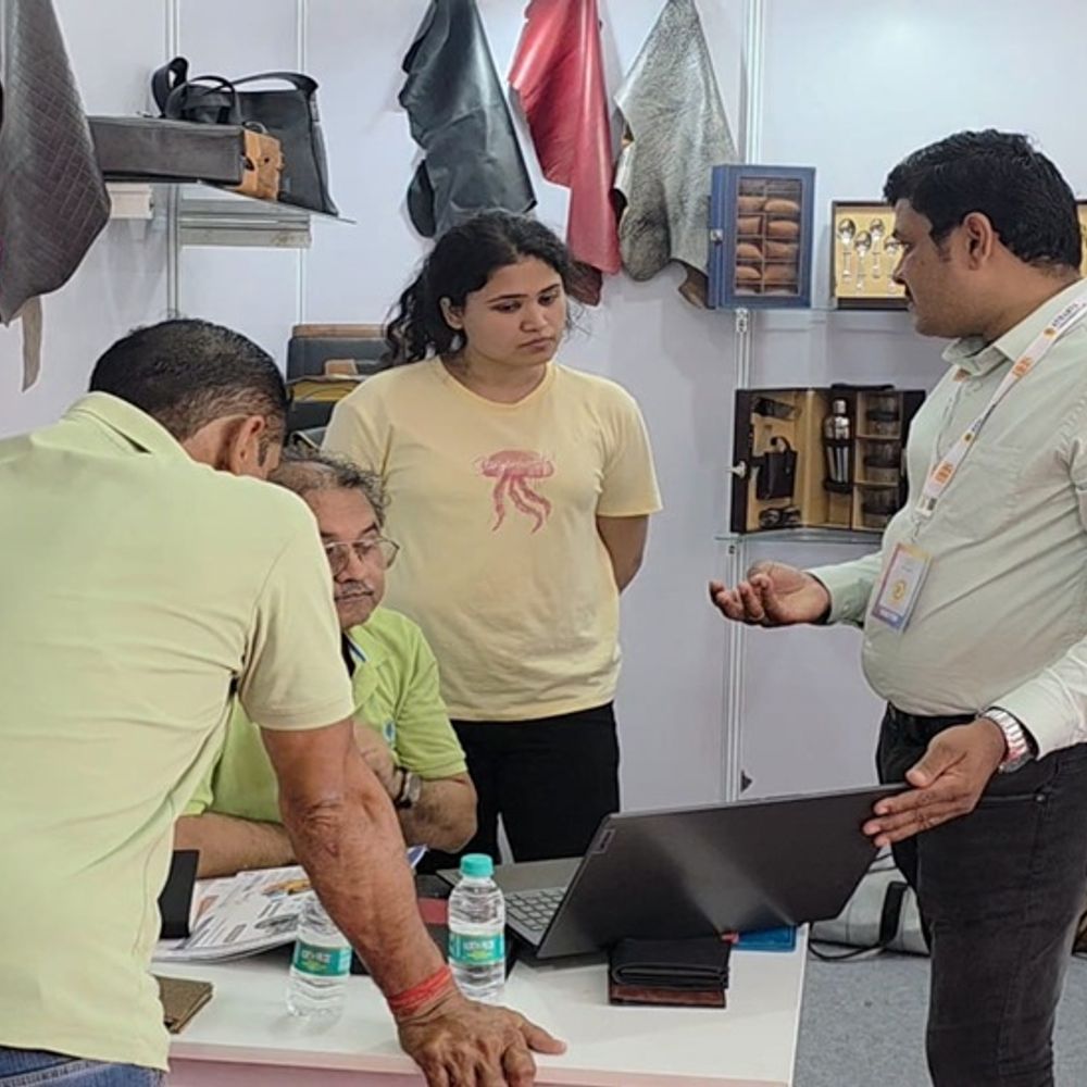 बहादुरगढ़ में फुटवियर प्रदर्शनी का आज अंतिम दिन:  शाम को फैशन शो होगा, आयोजकों ने उद्यमियों व स्टाफ से भाग लेने का किया आह्वान – bahadurgarh (jhajjar) News