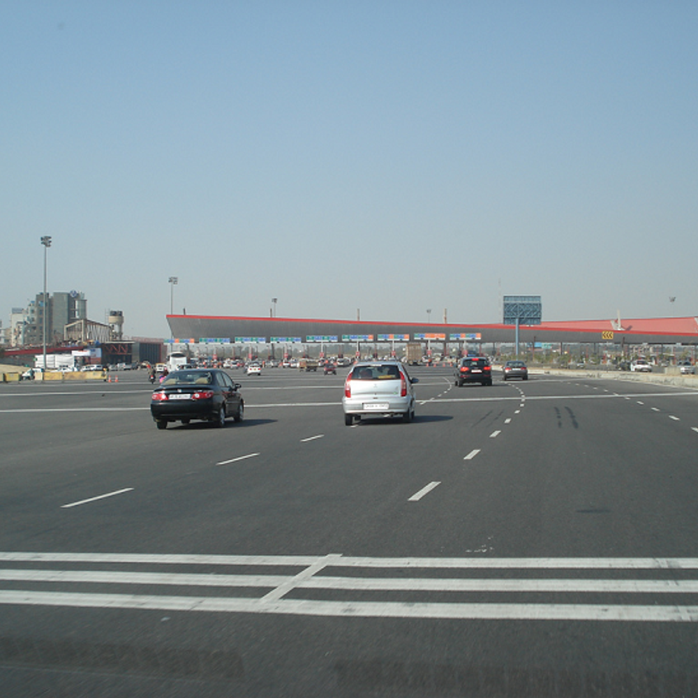 गुरुग्राम में AI से होगी सड़कों की जांच:स्मार्ट रोड ऑडिट प्रोजेक्ट शुरू, सुरक्षा और मरम्मत अब होगी हाईटेक तरीके से