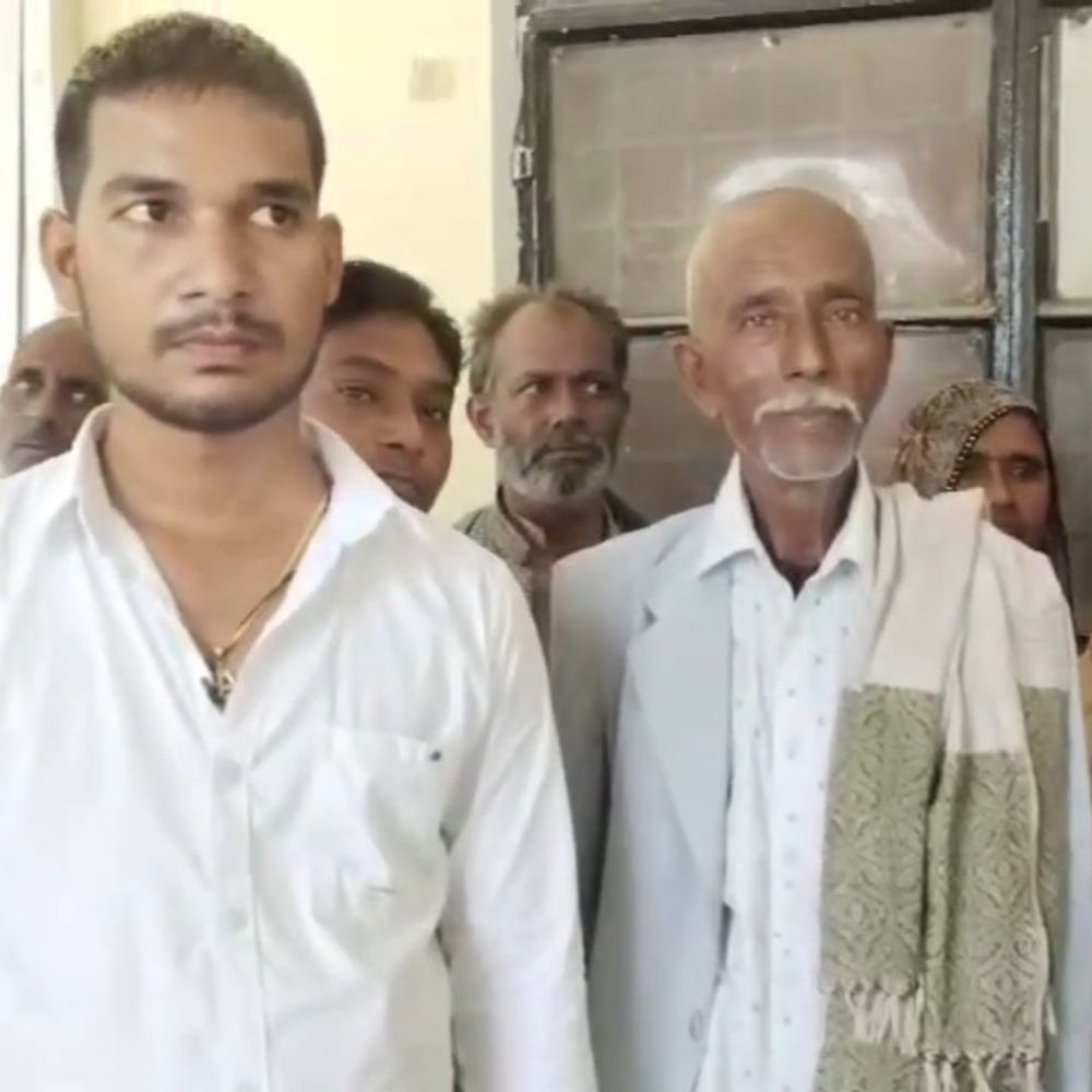 महोबा में हाईवे के लिए तोड़ा गया प्राथमिक स्कूल:बच्चों को 2 किमी दूर जाना पड़ रहा, NHAI ने दिए 18 लाख रुपए