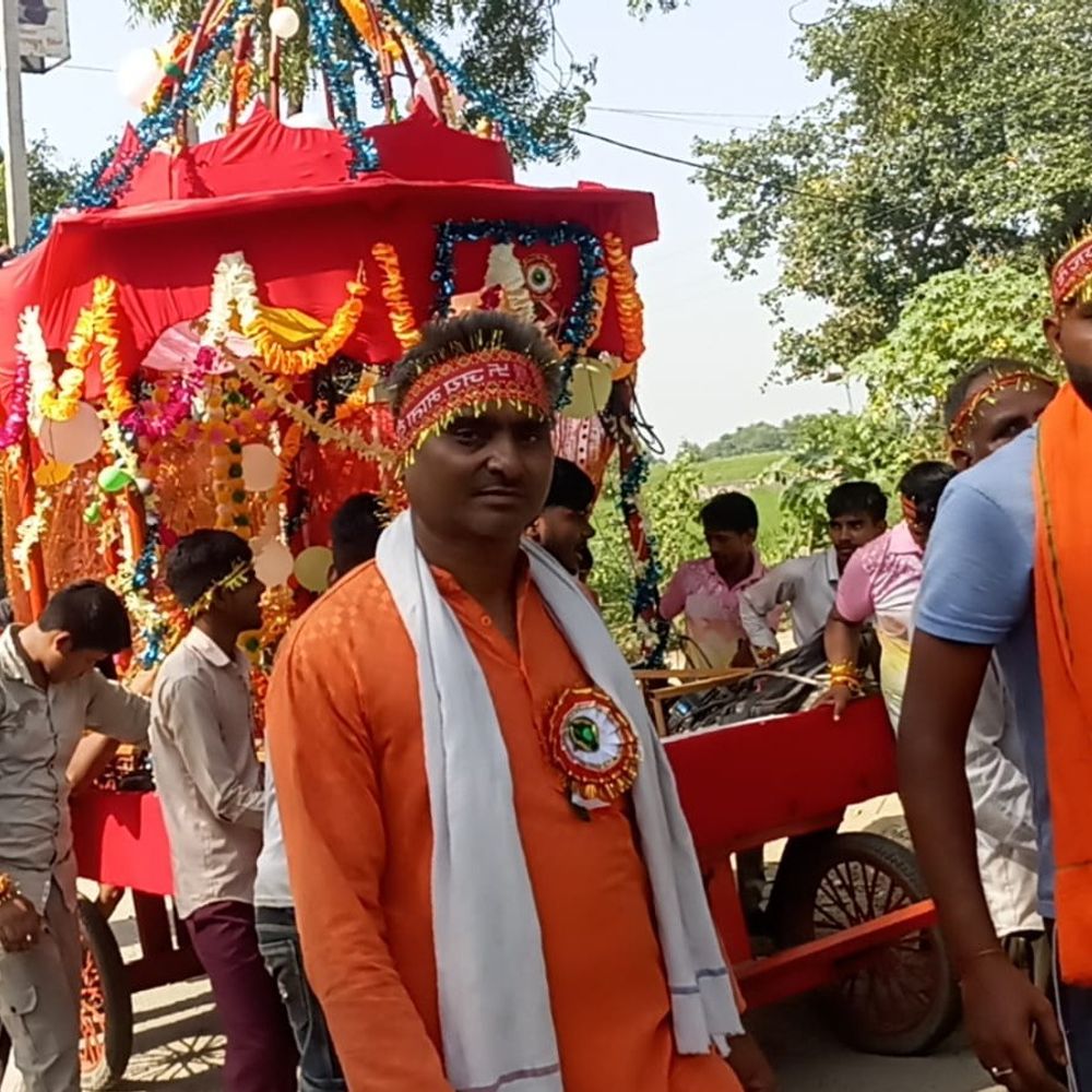कालकाजी मंदिर से अखंड ज्योति लेकर लौटे श्रद्धालु:नवरात्रि के प्रथम दिन अखंड ज्योति कलश यात्रा में भक्तिमय गूंजे जयकारे