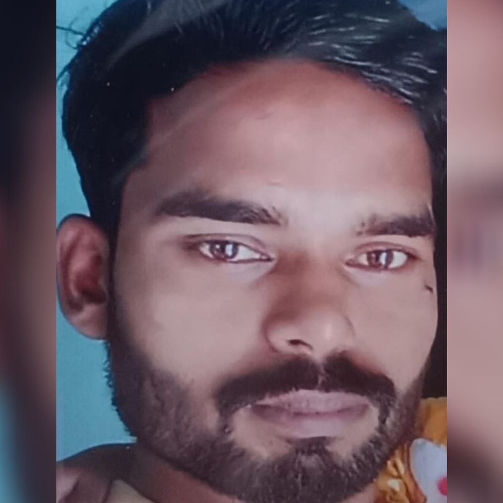 लखनऊ-सीतापुर रोड पर सड़क हादसे में कैटरिंग कर्मी की मौत:युवक घायल, टेम्पो ने बाइक में मारी टक्कर