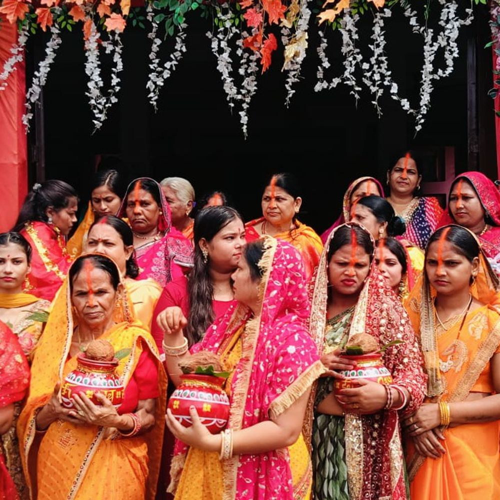 बोकारो में निकाली गई कलश यात्रा:  ढोल-नगाड़ों और बैंड-बाजों की धुन पर निकली कलश यात्रा, 17 सालों से चली आ रही परंपरा – Bokaro News