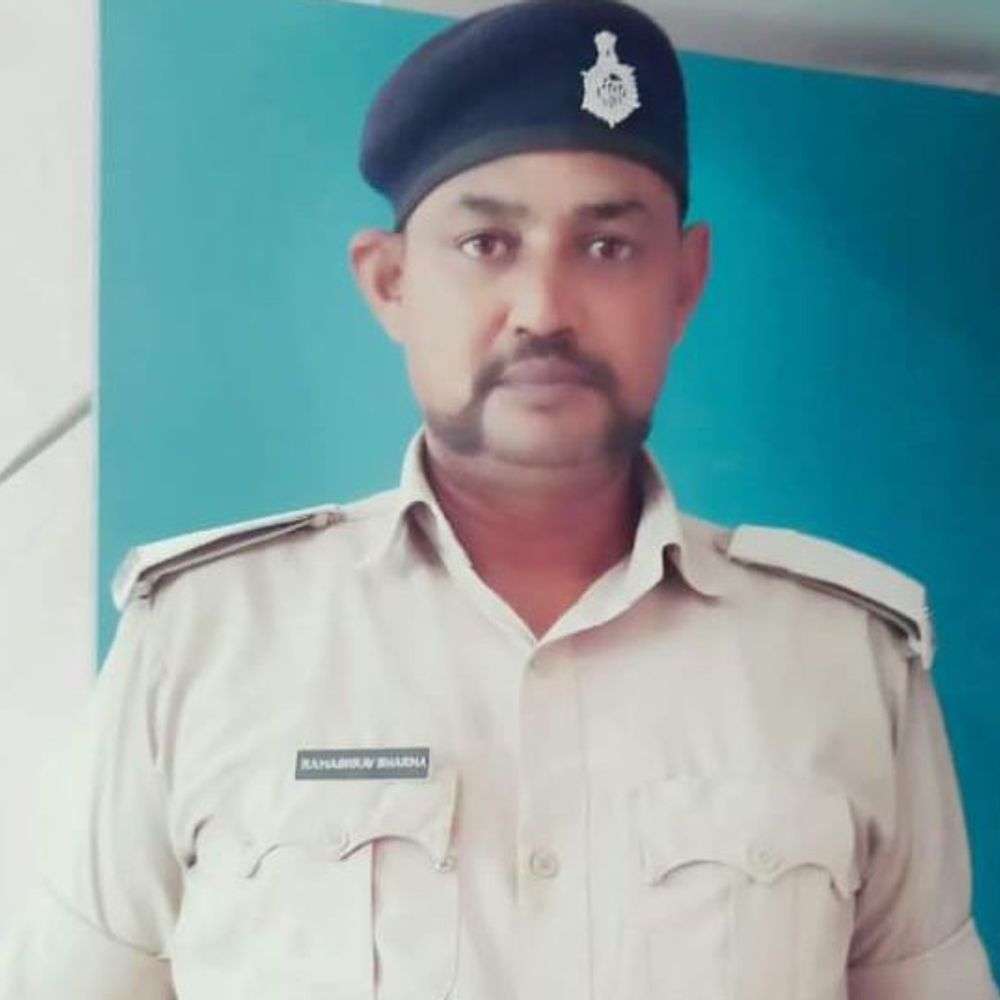 जहानाबाद में करंट लगने से हवलदार की मौत:बैटरी में पानी डालते समय हुआ हादसा, अस्पताल ले जाने के दौरान गई जान