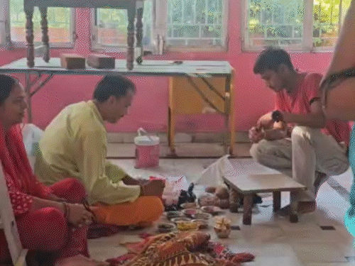 कोडरमा में मां दुर्गा की पूजा की धूम:  कलश स्थापना के साथ शुरू हुआ दुर्गोत्सव, झुमरीतिलैया में 8 लाख की लागत से बना पंडाल – koderma News