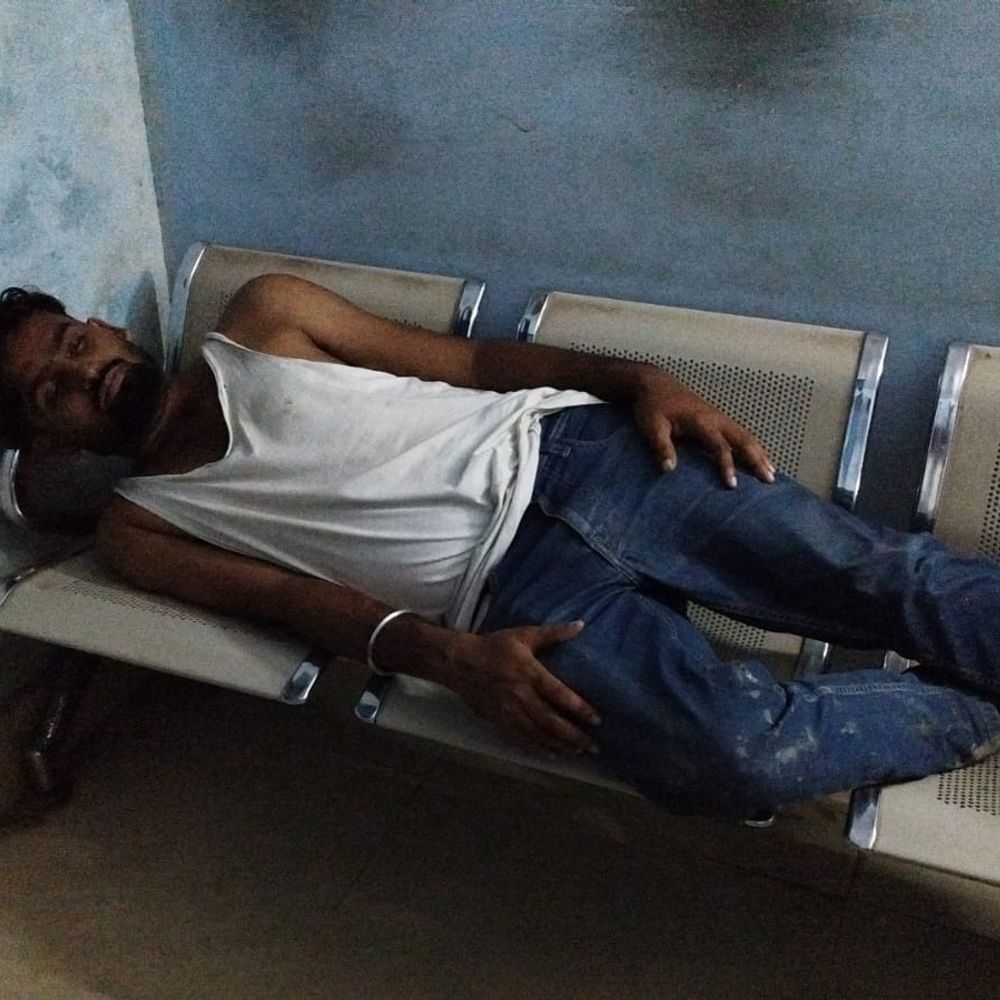 जमीन विवाद में मारपीट, दो घायल:गोपालगंज में 4 धुर जमीन पर कब्जे को लेकर भिड़े थे, चल रहा इलाज