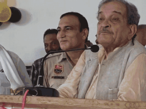 भूपेंद्र हुड्‌डा का बीरेंद्र सिंह को जवाब:बोले- वो रिटायर हो गए, मैं न रिटायर्ड न थका; अभय चौटाला बताए- महम में क्या कांड किया