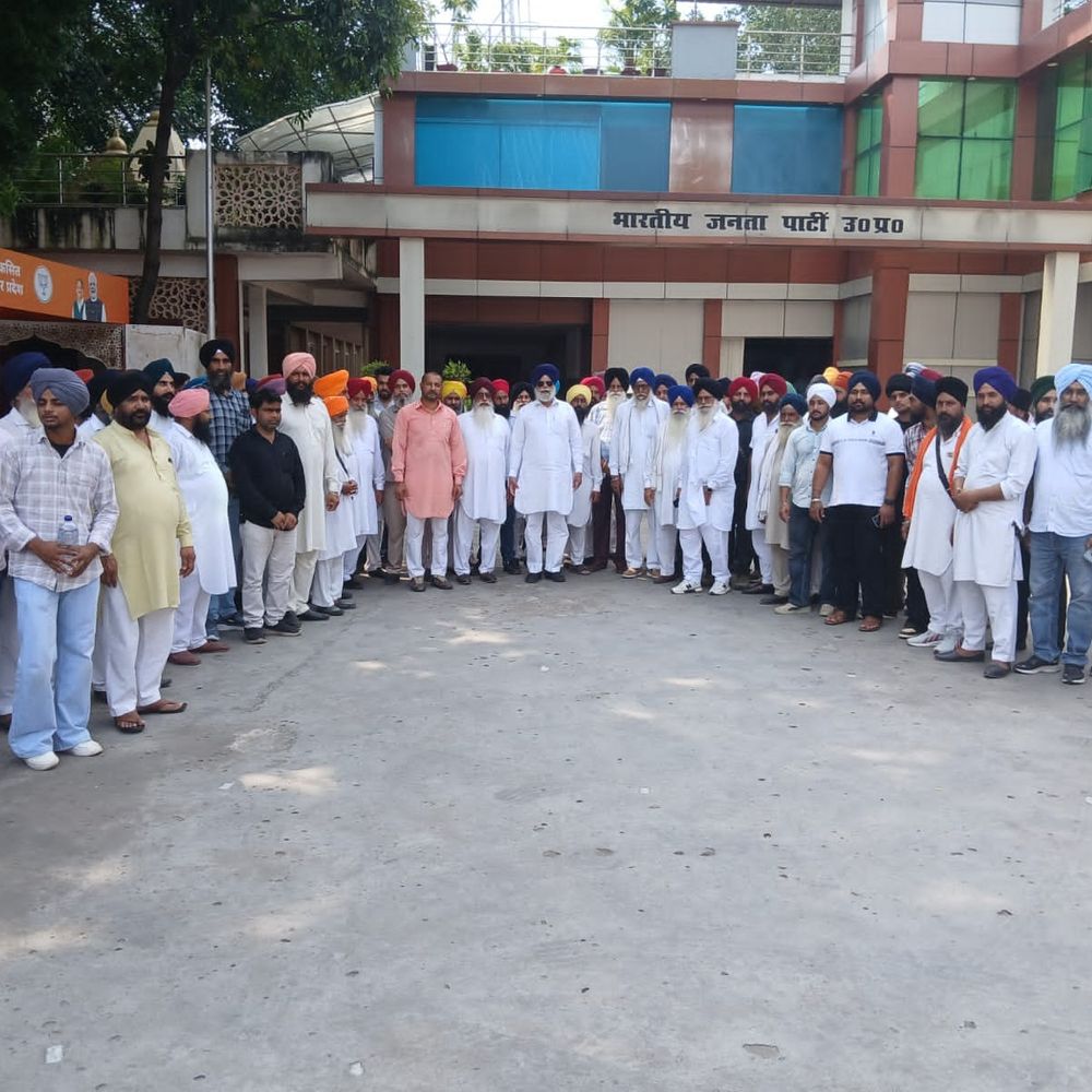 पसियापुरा गुरुद्वारा विवाद में उच्चस्तरीय निष्पक्ष जांच की मांग:बाबा अनूप सिंह पक्ष ने कहा- रामपुर के डीएम और राज्यमंत्री पर नहीं भरोसा