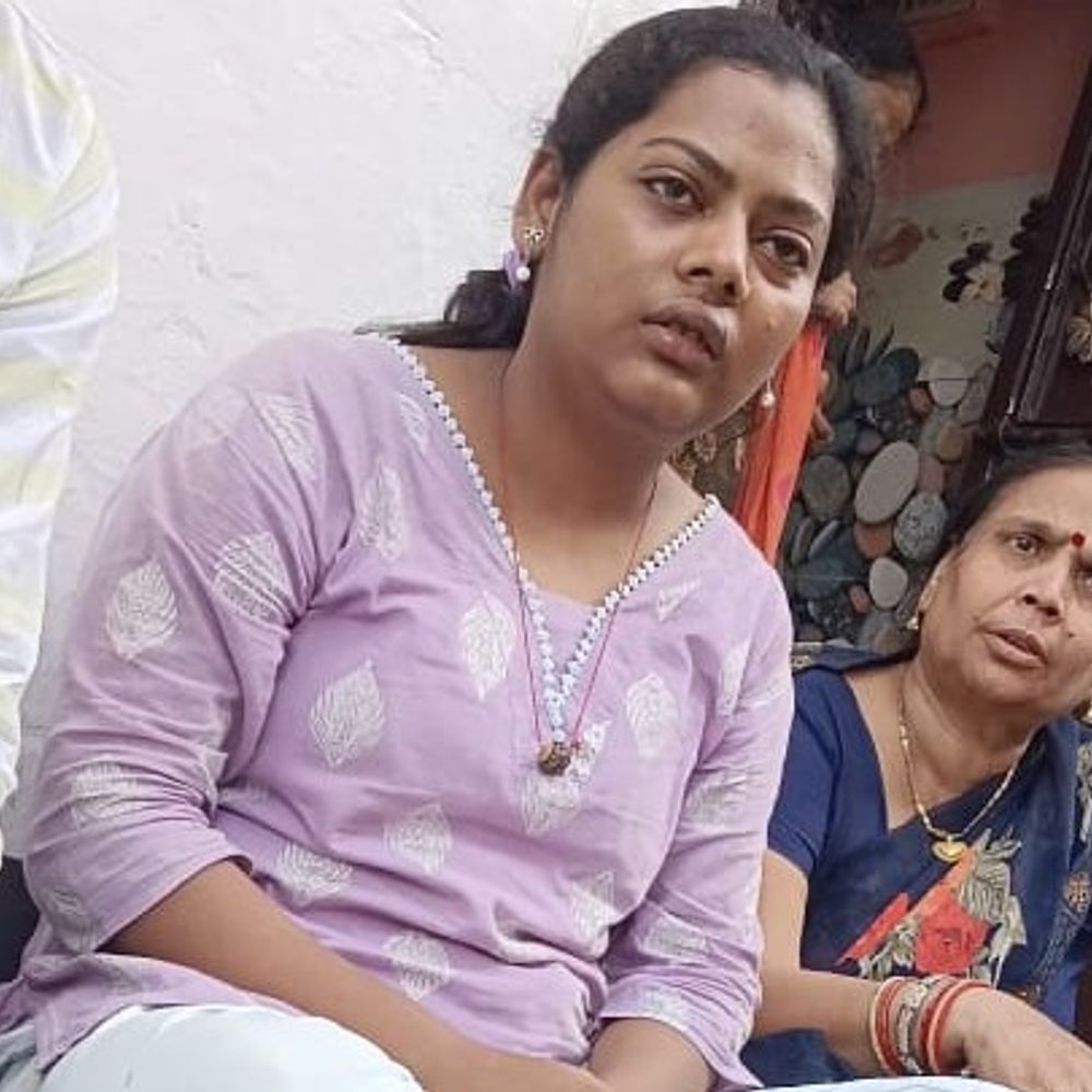 मिस्त्री मम्मी को अम्मा बोलता था, उसी ने मार दिया:कन्नौज में बैंक कैशियर बेटी का दर्द- 1 घंटे पहले मां से बात की थी