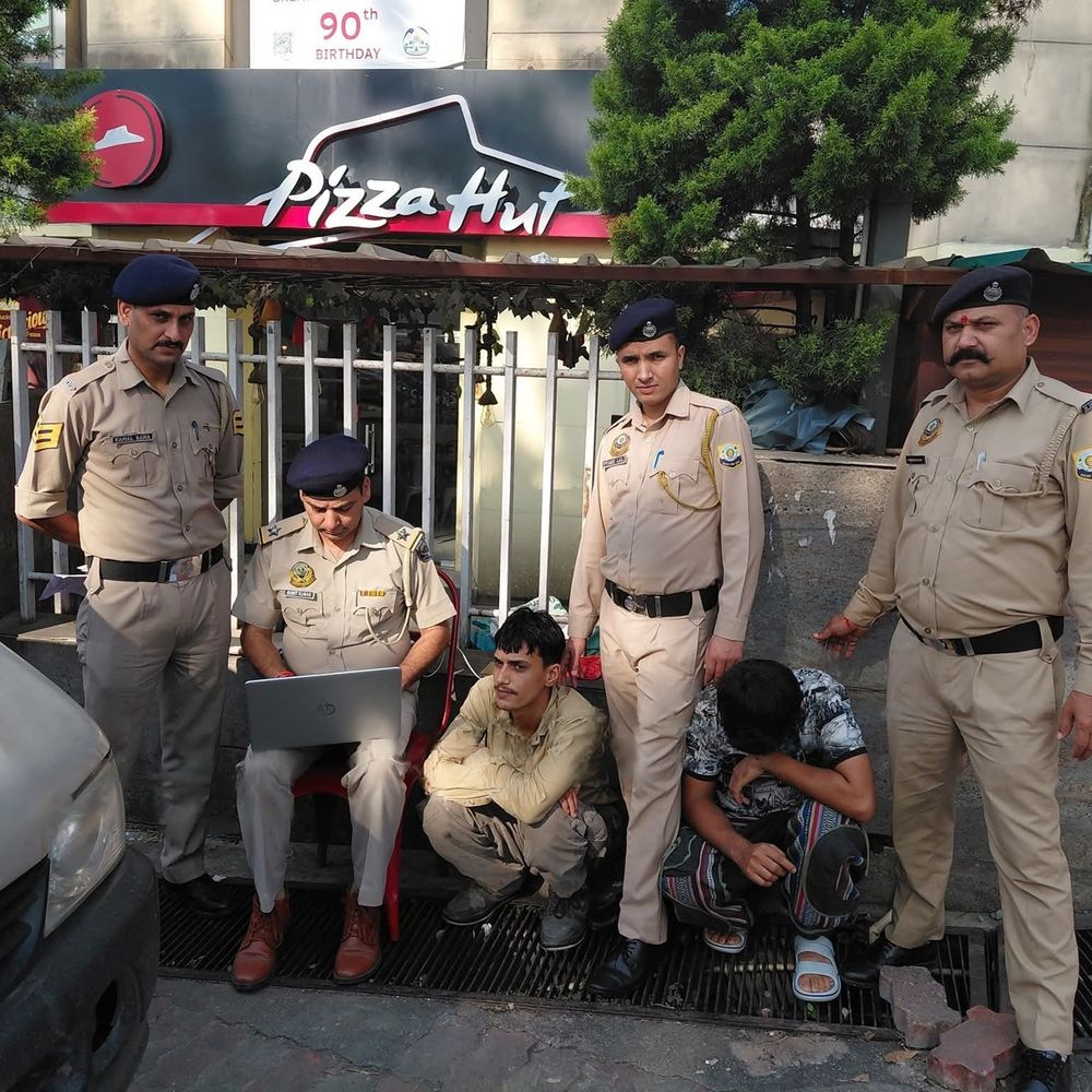 धर्मशाला में नशे के साथ 2 युवक पकड़े:  जम्मू के सांबा रहने वाले हैं आरोपी, कार के डेशबोर्ड से 13.62 ग्राम चिट्टा बरामद – Dharamshala News