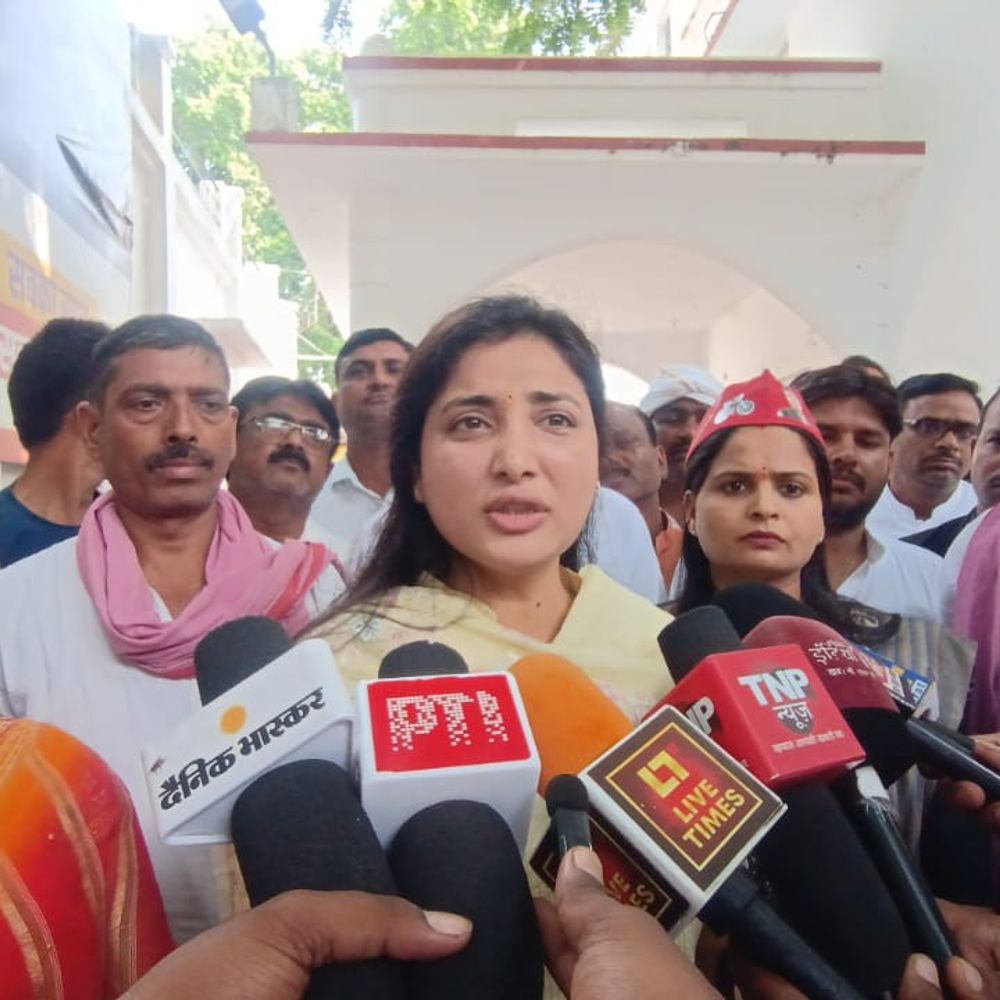 रागनी सोनकर बोलीं-पीड़ित परिवार को नौकरी मिले:मछलीशहर में करंट से 3 की मौत हुई थी, डीएम से मुलाकात की