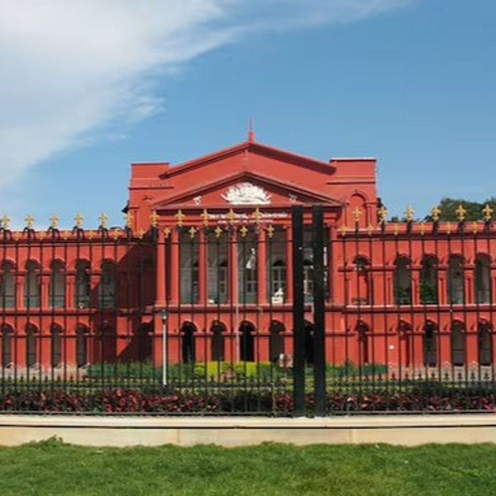 कर्नाटक में जाति जनगणना शुरू, 7 अक्टूबर तक जारी रहेगी:हाईकोर्ट में इसे रुकवाने की मांग वाली याचिका पर सुनवाई आज, दावा- इसके पीछे राजनीतिक मंशा