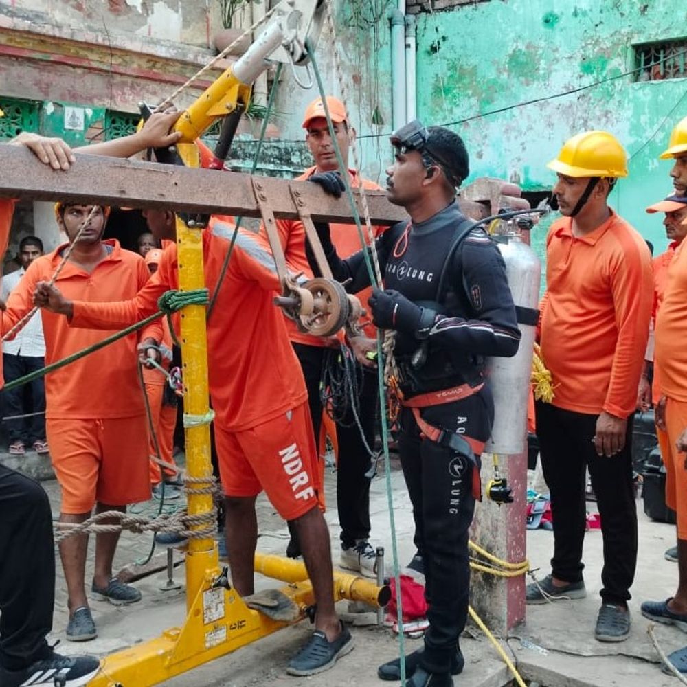 वाराणसी में परिजनों से नाराज युवक कुएं में कूदा:मानसिक अस्पताल से चल रहा था इलाज, NDRF ने निकाला शव