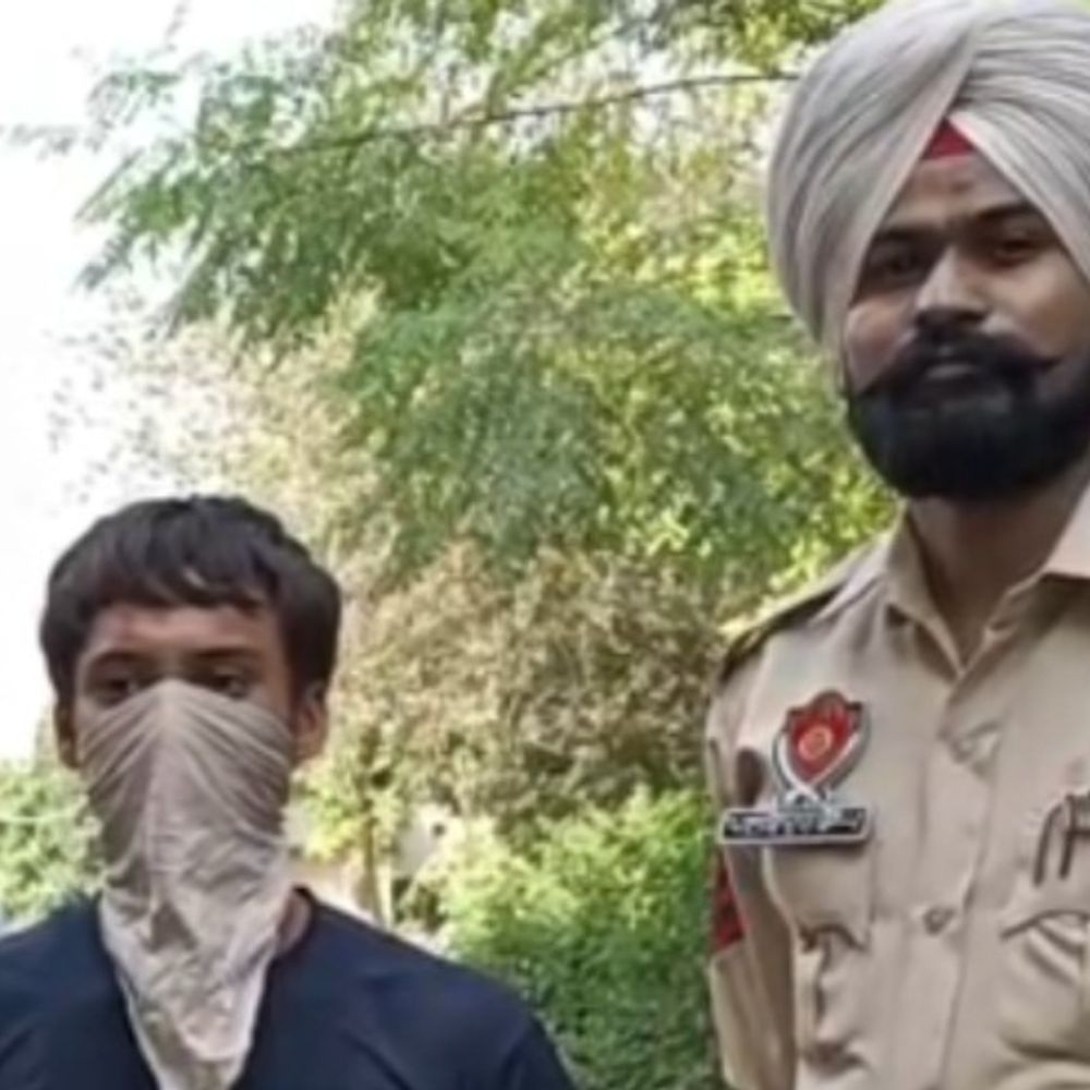 अमृतसर में पकड़ी 42 करोड़ की हेरोइन:  युवक गिरफ्तार, DSP बोले- मोबाइल में पाक तस्करों से संपर्क के सबूत मिले – Amritsar News