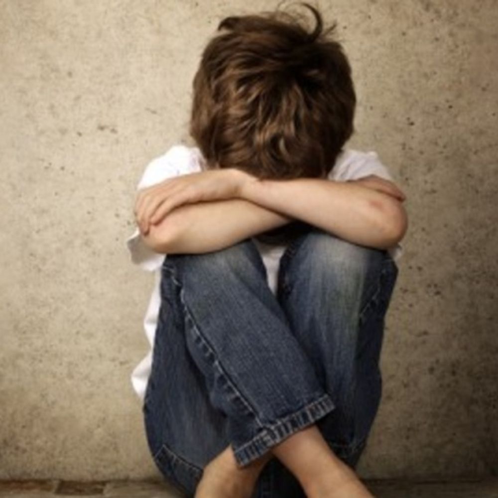 साइंस टीचर ने नाबालिग छात्र से कुकर्म किया:₹40 का लालच देकर बुलाया; पेन ड्राइव में मिले वीडियो में बेड पर अर्धनग्न हालत में दिखे